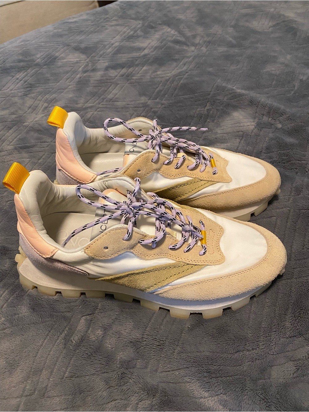 Oncept Osaka women’s sneakers